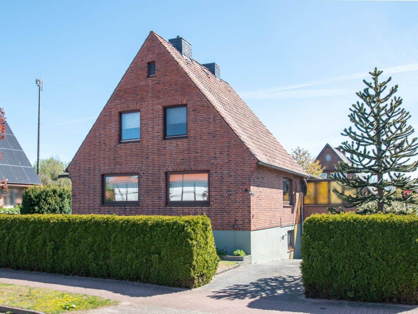 Ideal für junge Familien! Gepflegtes Einfamilienhaus mit großer Sonnenterrasse!, 21449 Radbruch