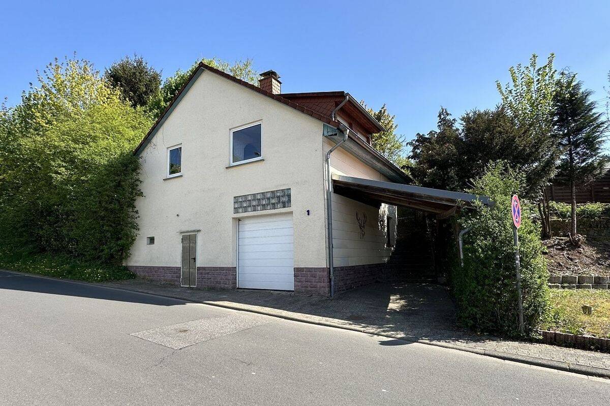 Mehr Freiheit als in einer Wohnung: Kompaktes Einfamilienhaus in Birkenfeld, 55765 Birkenfeld