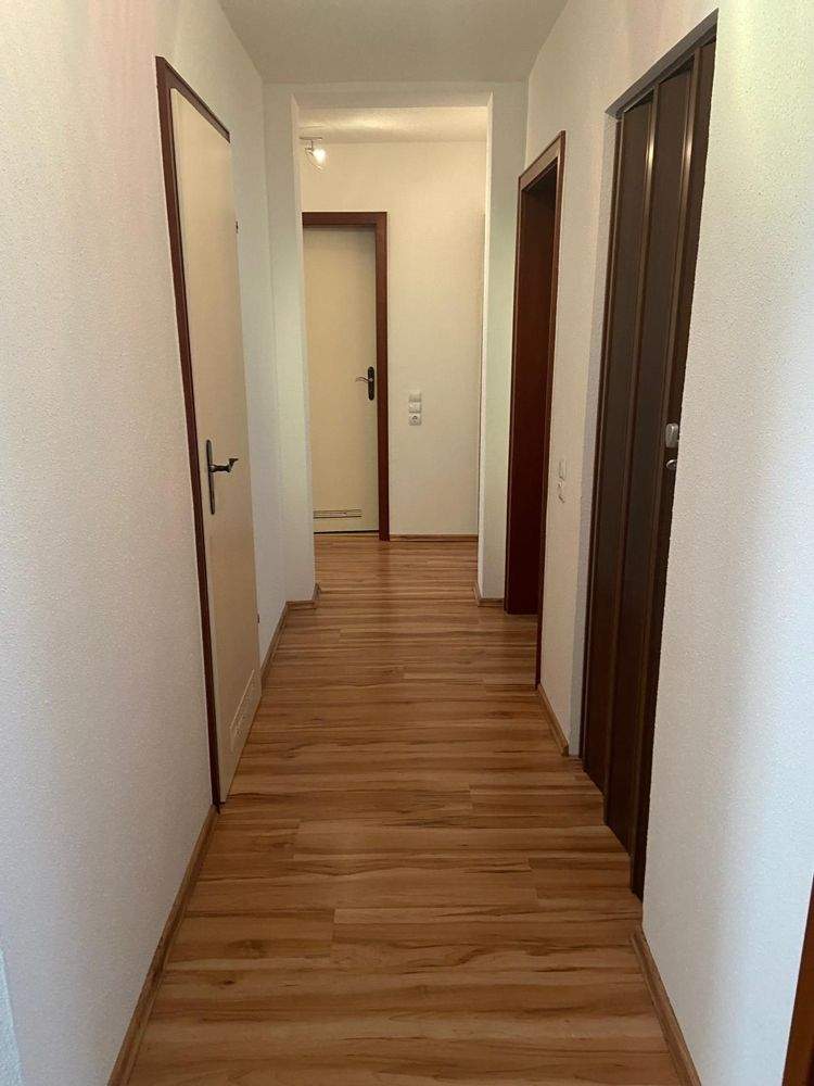 Berenbostel – sanierte 4-Zi-ETW im 1.OG mit Loggia und EBK, 30827 Garbsen