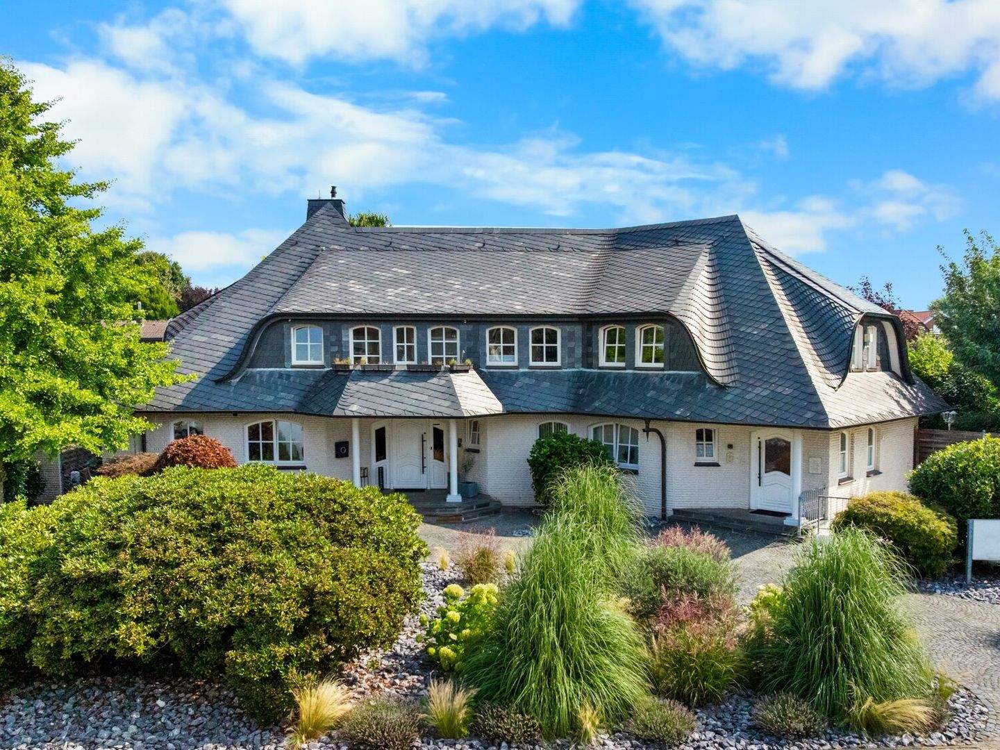 Wohnen und Arbeiten unter einem Dach – stilvoll modernisierte Villa mit architektonischem Flair, 27239 Twistringen