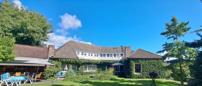 Repräsentatives freistehendes Anwesen mit vielen Nutzungsmöglichkeiten!, 34576 Wabern