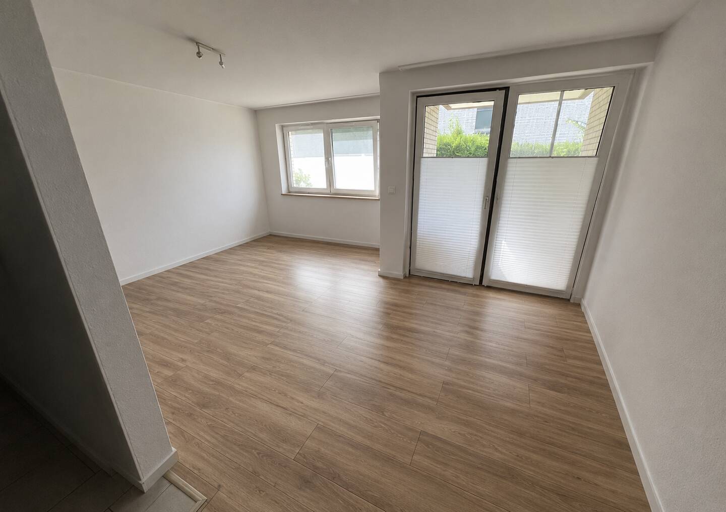 Gemütliche 1,5-Zimmer Erdgeschosswohnung mit Balkon – direkt am See (Wg 3), 49808 Lingen (Ems)
