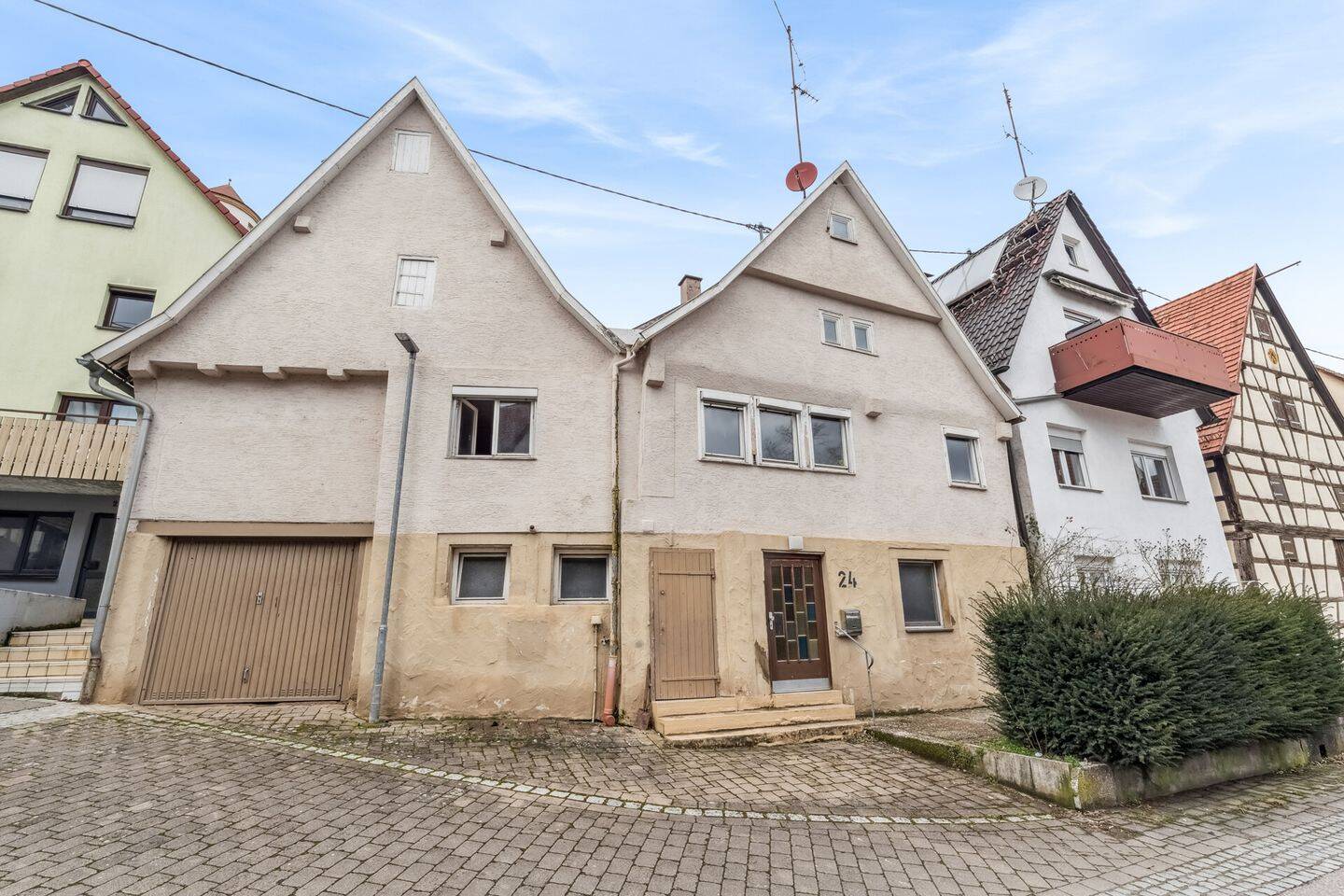 Sanierungsobjekt für Handwerker – Doppelhaus in Bönnigheim, 74357 Bönnigheim