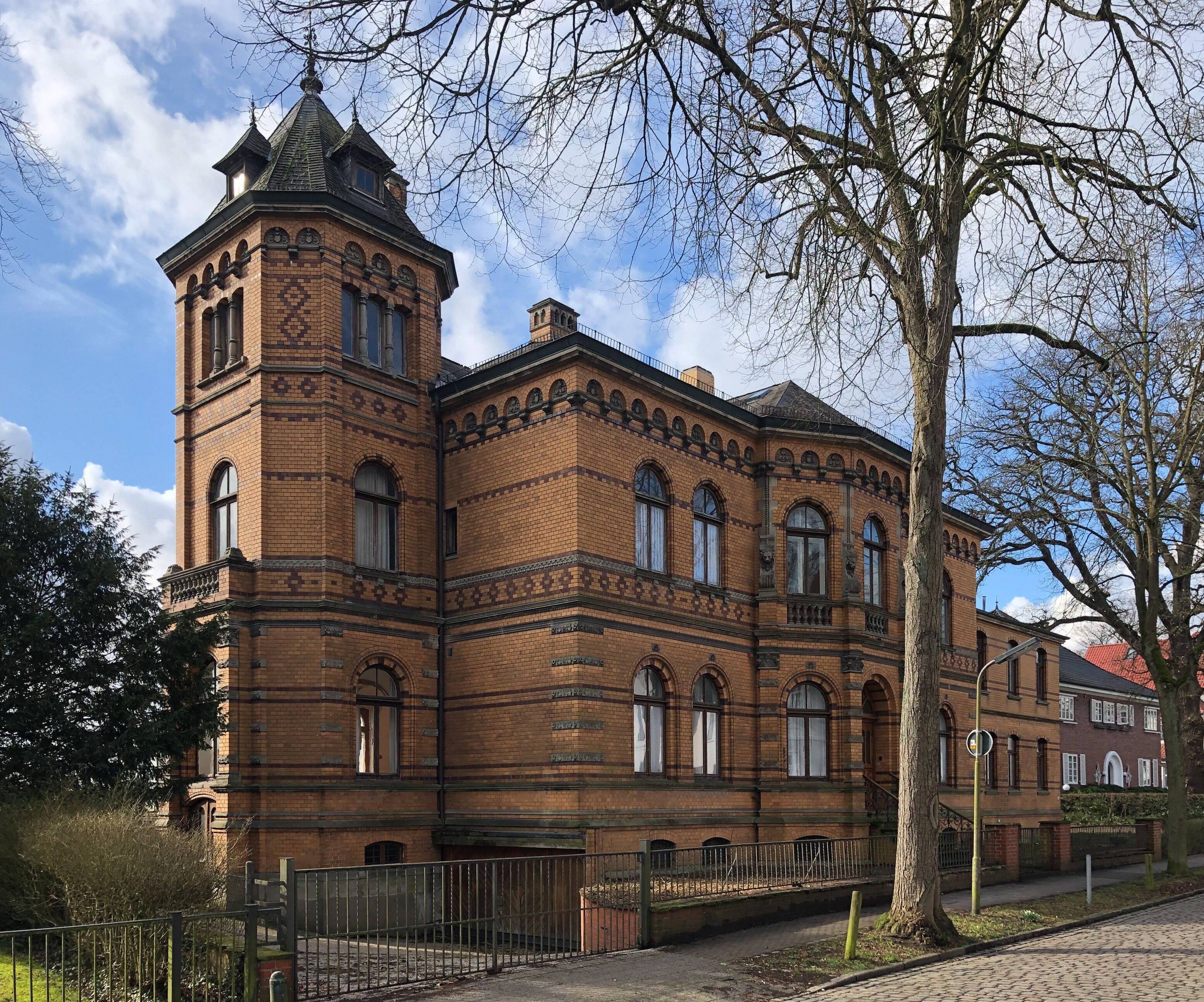 Einzigartiges Anwesen: Denkmalgeschützte Villa mit traumhaftem Weser-Blick in Bremen-Vegesack, 28757 Bremen (Aumund-Hammersbeck Fähr-Lobbendorf Schönebeck Sankt Magnus Vegesack)