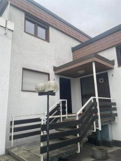 Haus im Haus – 3ZKB / Balkon Anschauen lohnt sich !, 66130 Saarbrücken