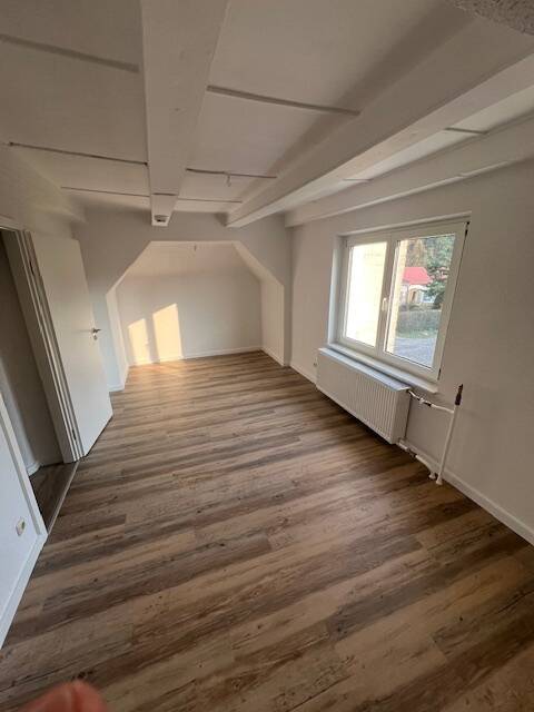 Sanierte individuelle DG-Wohnung im ZFH zu vermieten!, 14959 Trebbin