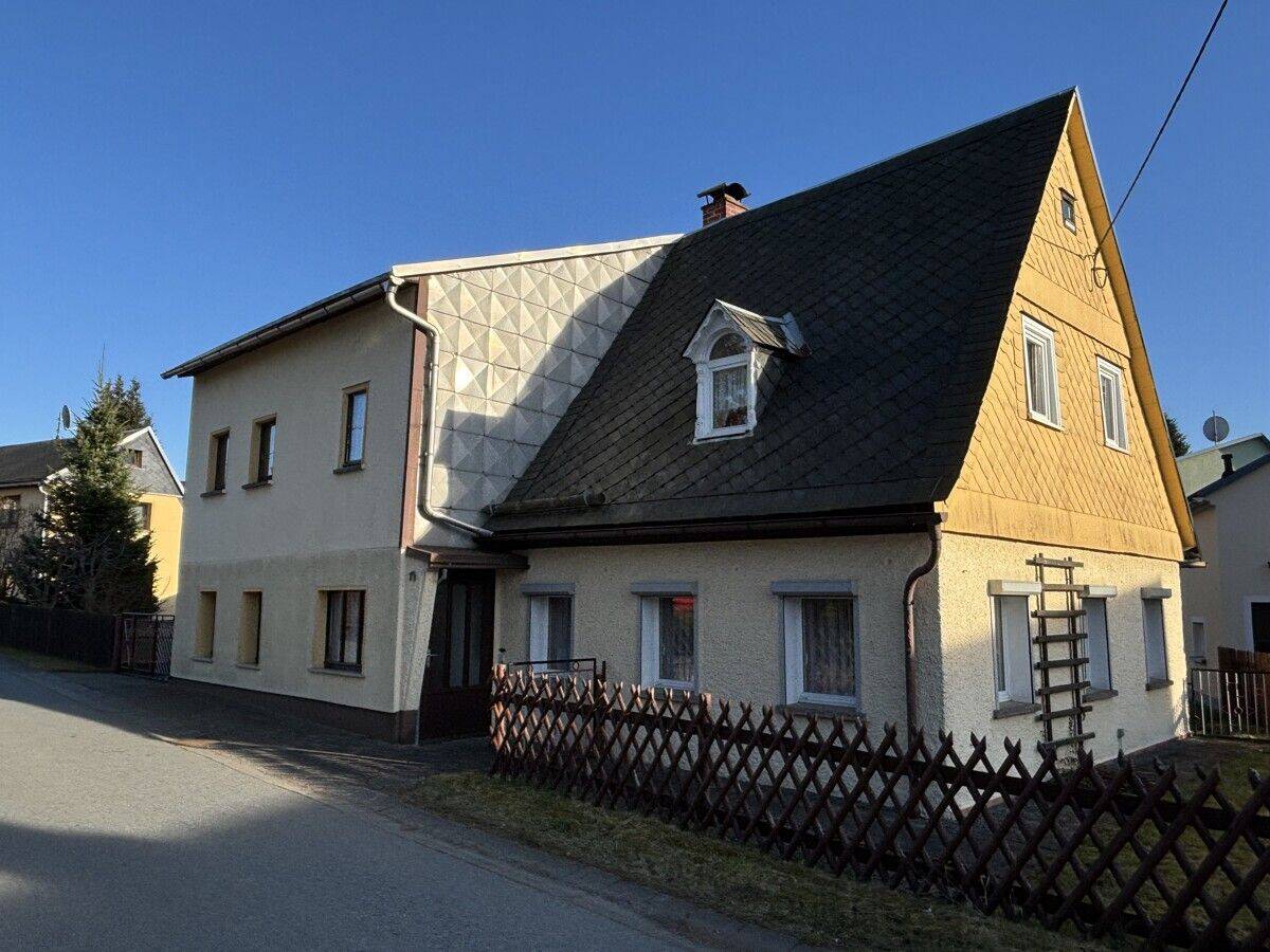 Gepflegtes Wohnhaus mit Garage und Schuppen, 2742 Neusalza-Spremberg