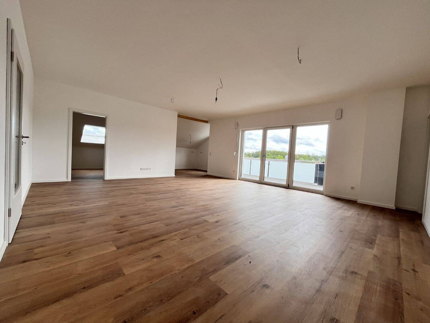 PREISSENKUNG * 4 ZI- NEUBAU-DACHGESCHOSSWOHNUNG (H2/WE34), 84562 Mettenheim