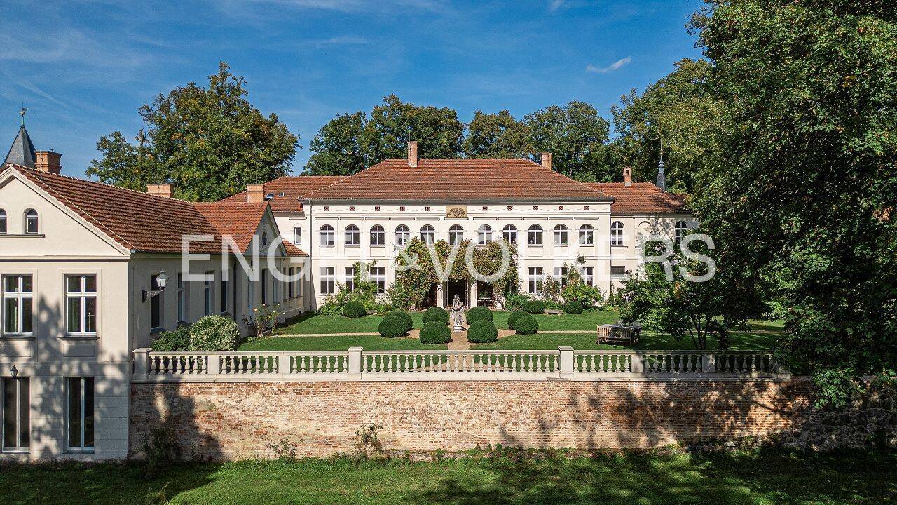 Saniertes Herrenhaus mit Schlosscharakter vor den Toren Berlins, 14789 Bensdorf