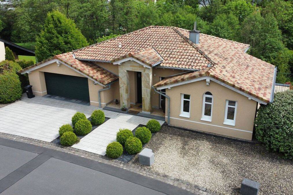 Einmaliges Einfamilienhaus in Top-Lage von Bitburg-Stahl, 54634 Birtlingen