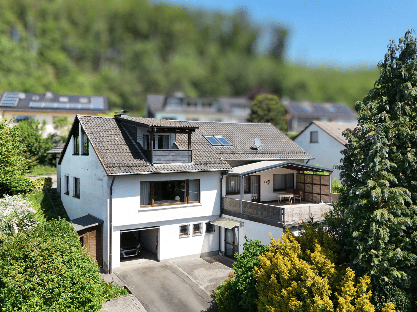 Viel Platz für die ganze Familie – vielseitige Immobilie mit Einliegerwohnung und großzügigen Nutzflächen, 58791 Werdohl