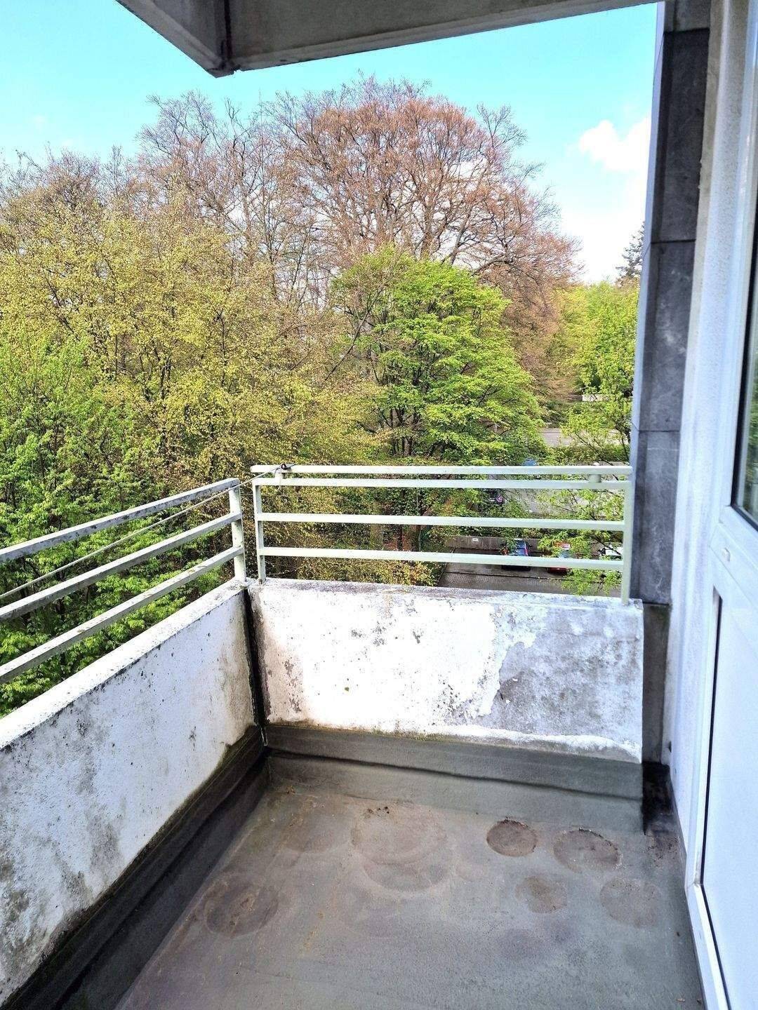IMWRC – Herrlicher Blick ins Grüne! ETW mit großer Loggia in Uellendahl-Katernberg!, 42109 Wuppertal (Elberfeld)