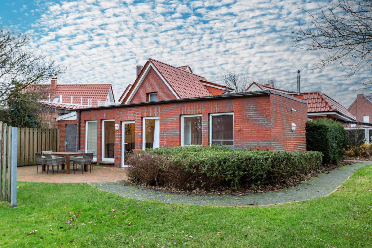 Mittendrin im Grünen: Traumhaus mit vier Wohneinheiten am Park, 26757 Borkum