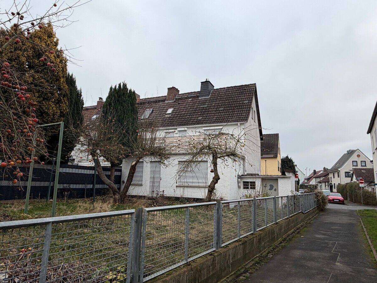 !PROVISIONSFREI! Reihenendhaus (5 Zi/124 m²) in Kassel-Fasanenhof nahe Klinikum/Universität ++ gemütlich, großer West-Balkon, Garage, 343 m² Grundstüc, 34125 Kassel