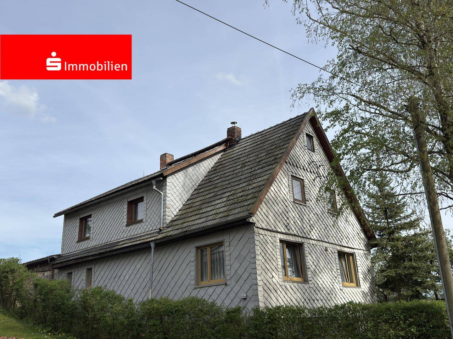 Sanierungsbedürftiges Einfamilienhaus in traumhafter Alleinlage, 98630 Römhild