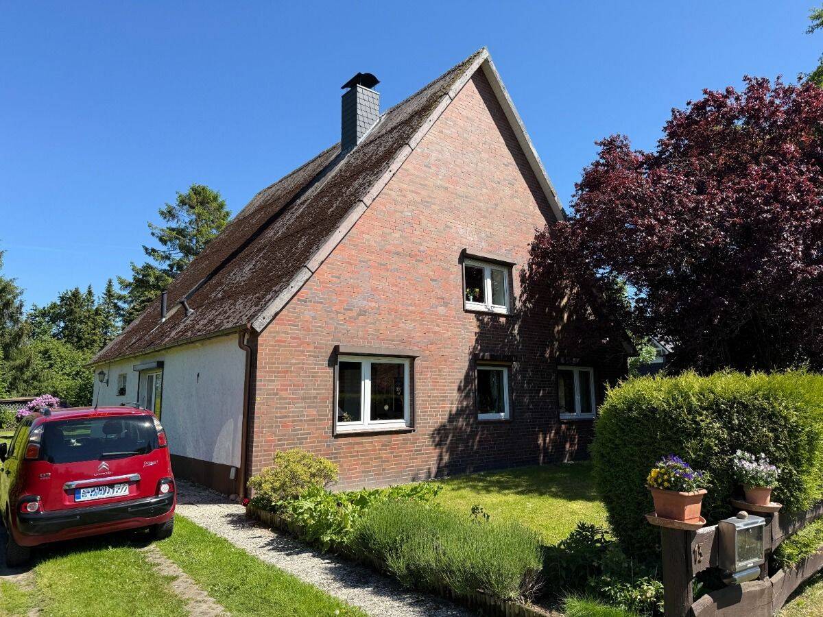 Geräumiges Einfamilienhaus in Belum-Kehdingbruch zu verkaufen., 21785 Belum