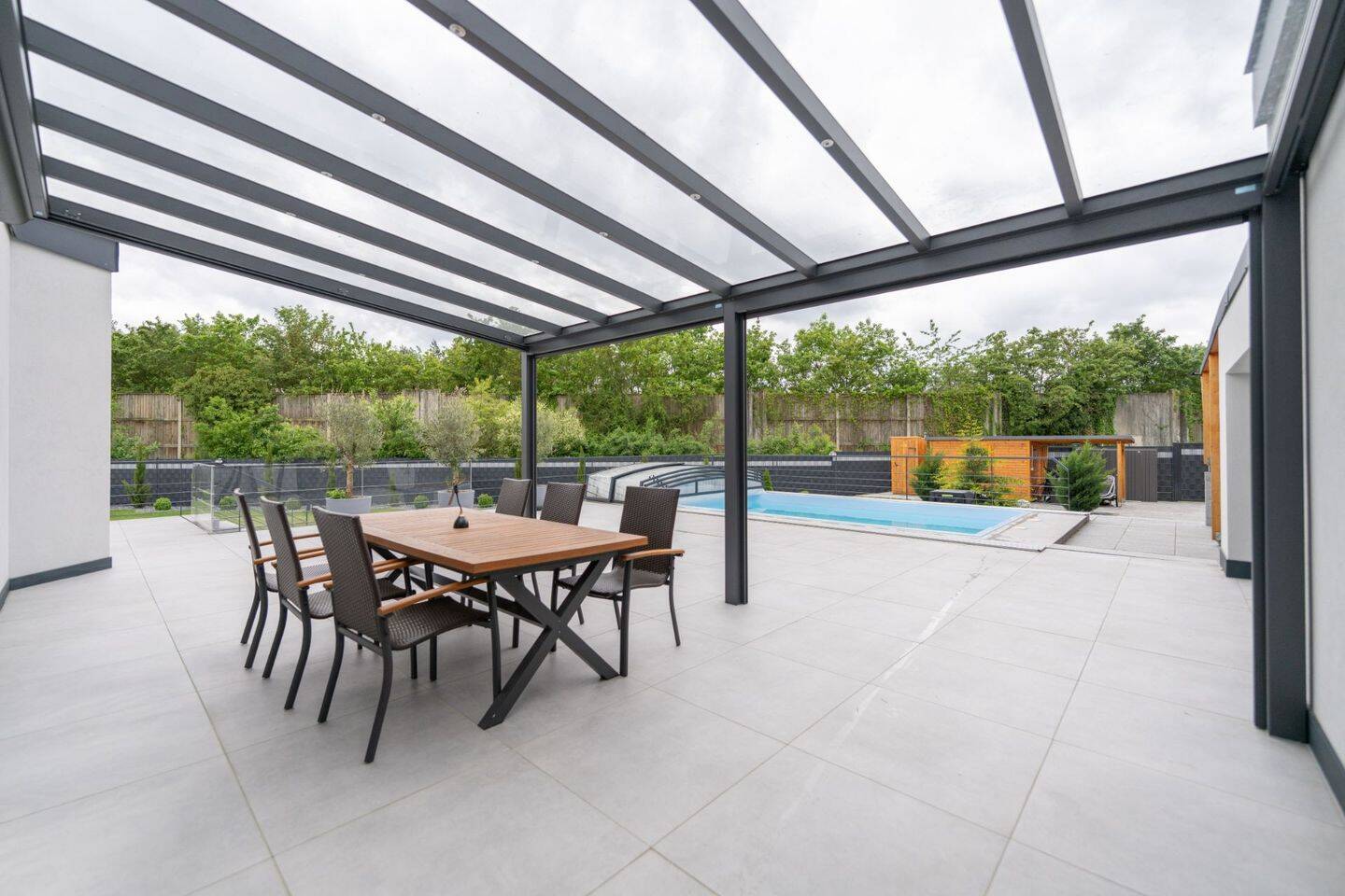 Hochwertiger Bungalow mit exklusiver Ausstattung, Garten und Poolanlage, 96117 Memmelsdorf