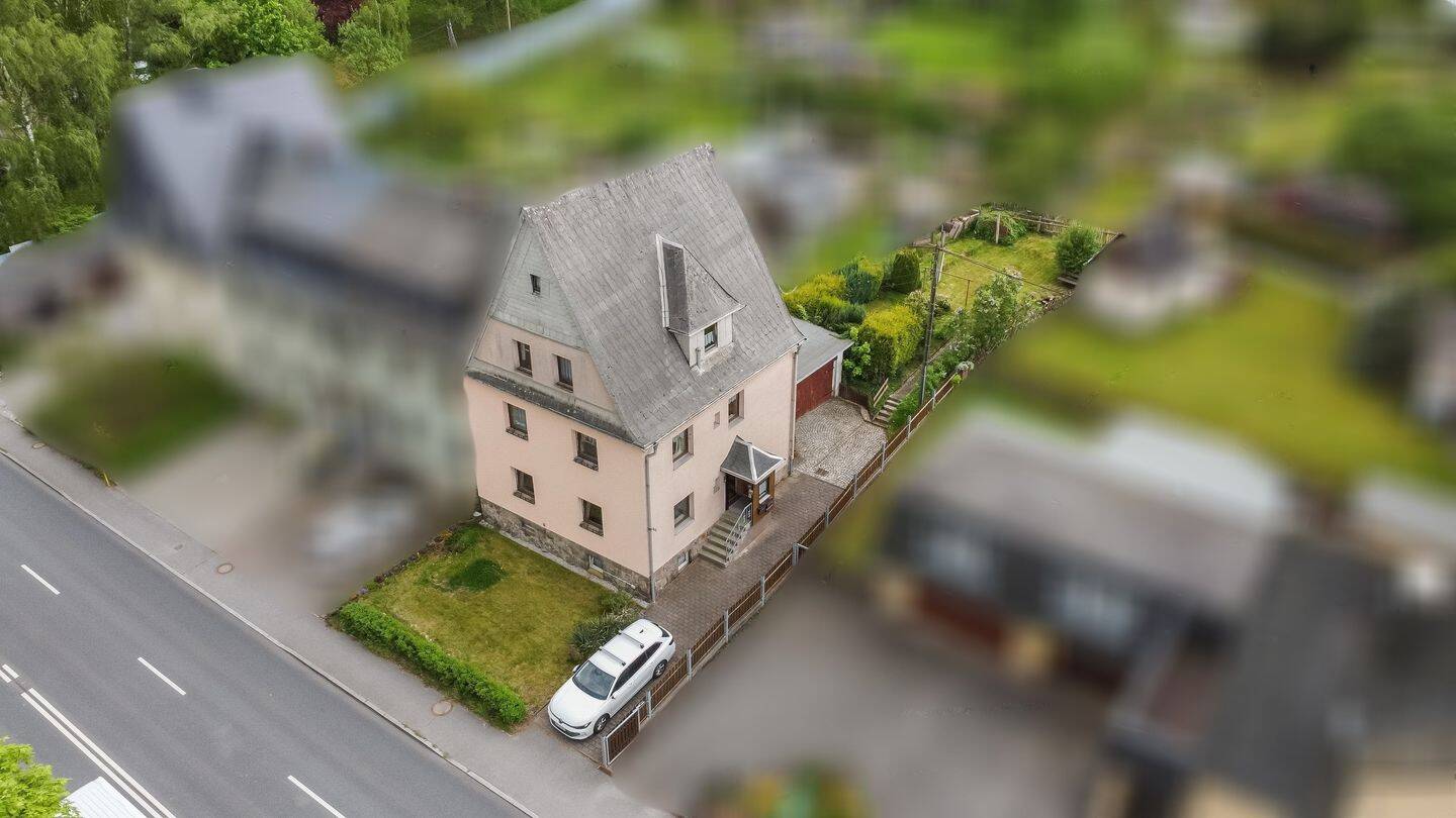 Viel Platz für die ganze Familie – Charmantes Reihenendhaus mit großem Potenzial, 8280 Aue-Bad Schlema