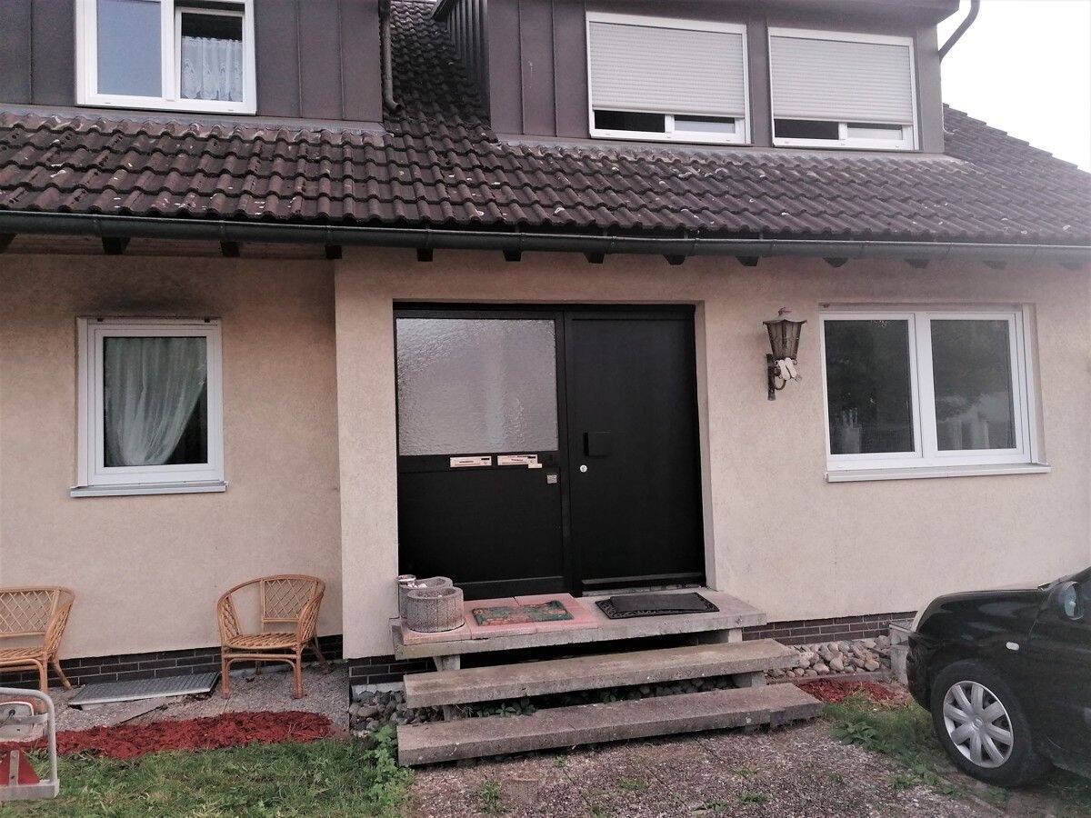 Monteure aufgepasst – Möbiliertes Zimmer mit EBK in Gröningen, 74589 Satteldorf