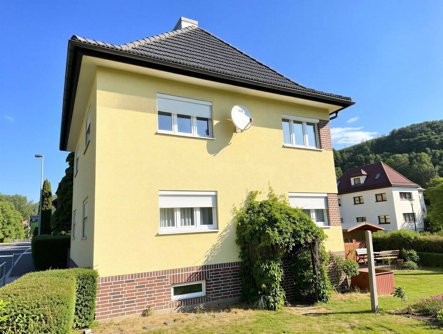 Ein gemütliches Zuhause! Ein – bis Zweifamilienhaus – Heizung 2017 neu!, 96515 Sonneberg