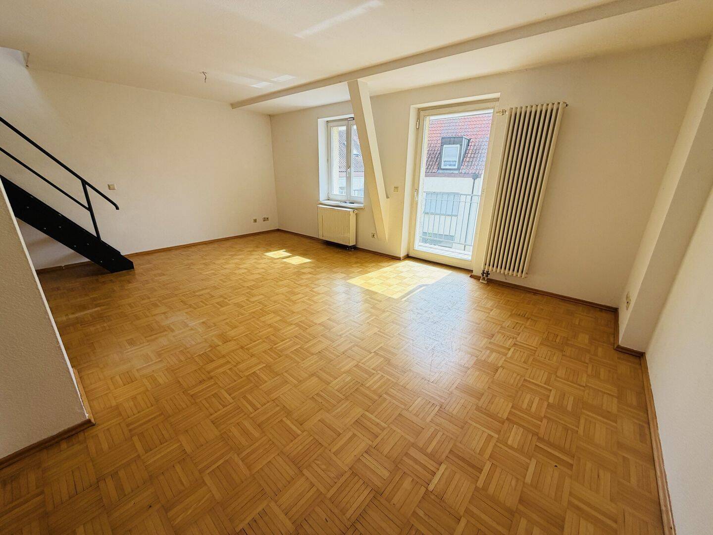 Gepflegte Maisonette-Wohnung mit Balkon, 67063 Ludwigshafen am Rhein (Friesenheim/Nord)