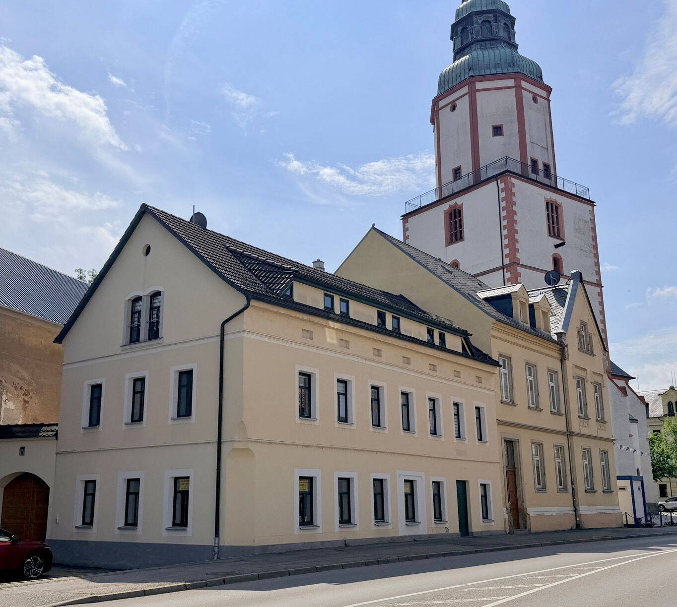 frisch renovierte Erdgeschosswohnung mit Einbauküche im Zentrum von Döbeln, 4720 Döbeln