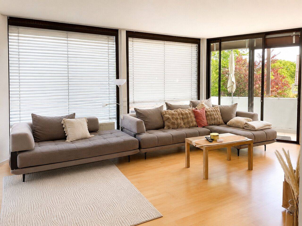 Barrierefreie, renovierte 2 Zimmer Wohnung mit Balkon, Klimaanlage und Einbauküche in Wölfersheim, 61200 Echzell