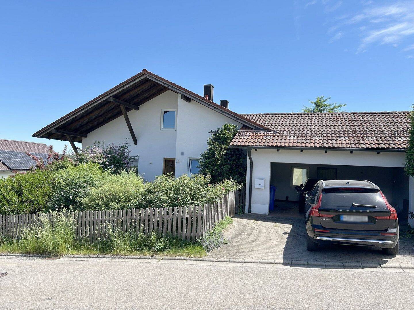 Weiding, OT Dalking – Wohnhaus im Bungalowstil, mit Ausblick und liebevoll angelegtem Garten, 93495 Weiding