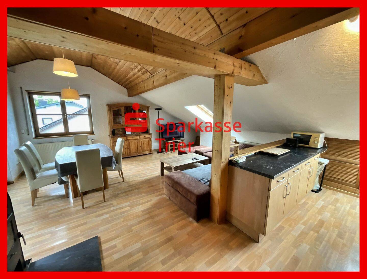 Ruhig gelegene Dachgeschosswohnung mit Loggia in Mertesdorf, 54318 Mertesdorf
