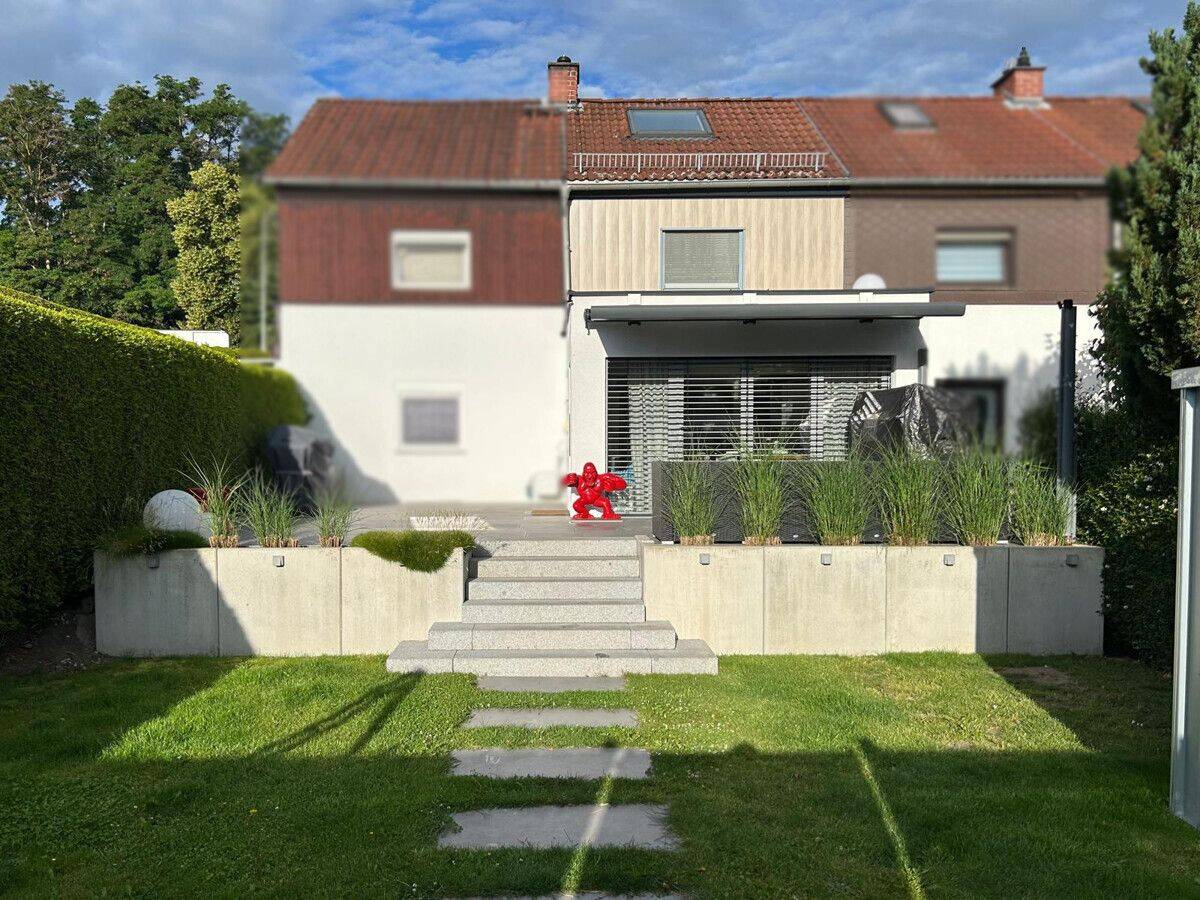 Stilvoll und bezugsfertig – ein tolles Heim für Individualisten !, 8056 Zwickau