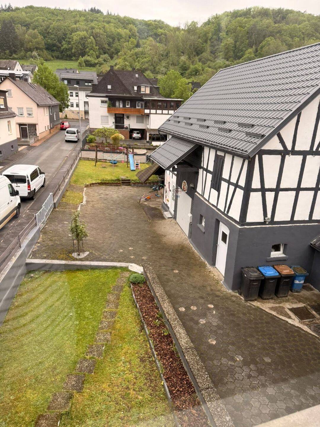 Freistehendes Einfamilienhaus mit vielen Platz, 35690 Dillenburg