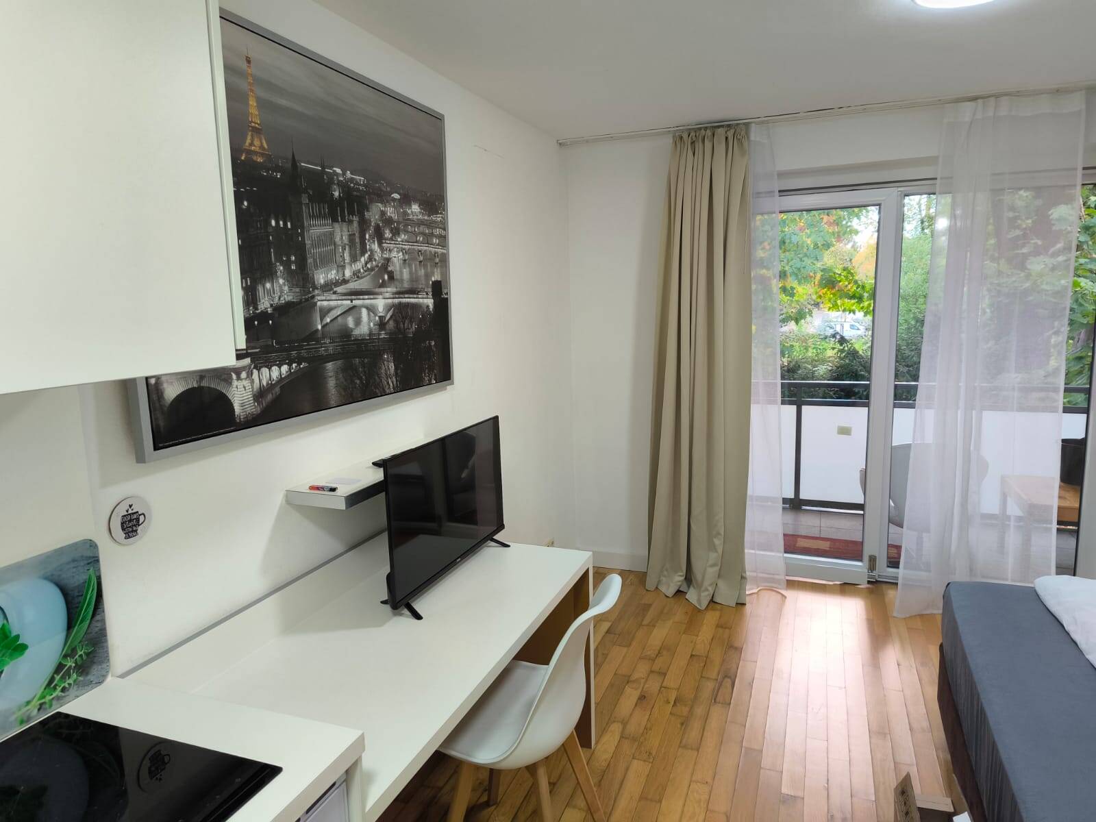 only 300 per WEEK – beautiful apartments in the Brentano Park/near the exhibition center – minimum rental period from 1 week – flexible notice, 60489 Frankfurt am Main (Rödelheim)