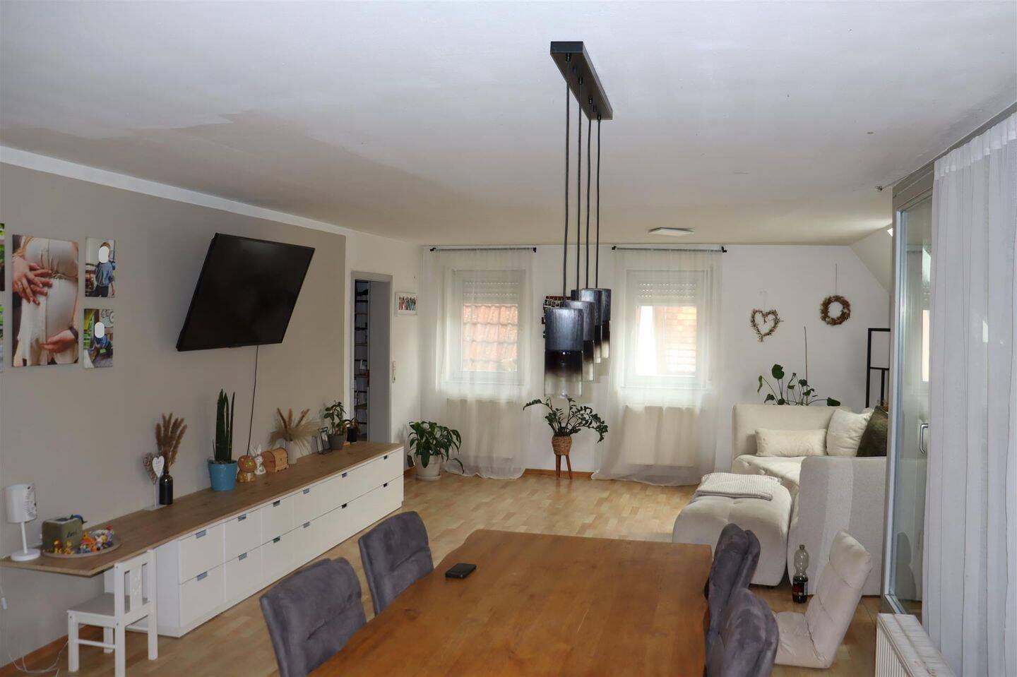 Helle 4,5-Zimmerwohnung mit Loggia und Garage im Zentrum von Creglingen, 97993 Creglingen