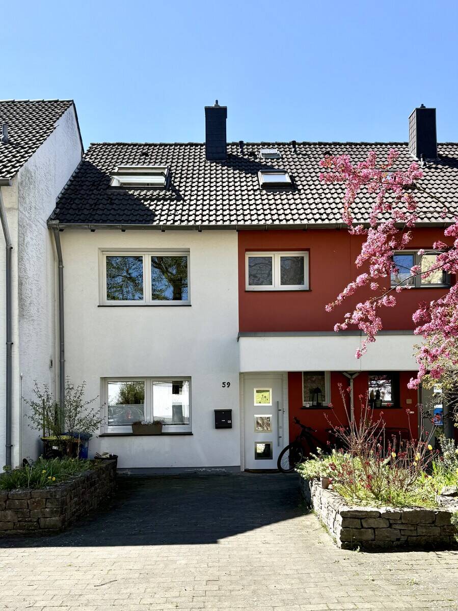 Ihr neues Zuhause im Schinkel – Modernisiertes Reihenmittelhaus mit Garten, Vollkeller & Garage, 49084 Osnabrück (Fledder Schinkel Schinkel-Ost)