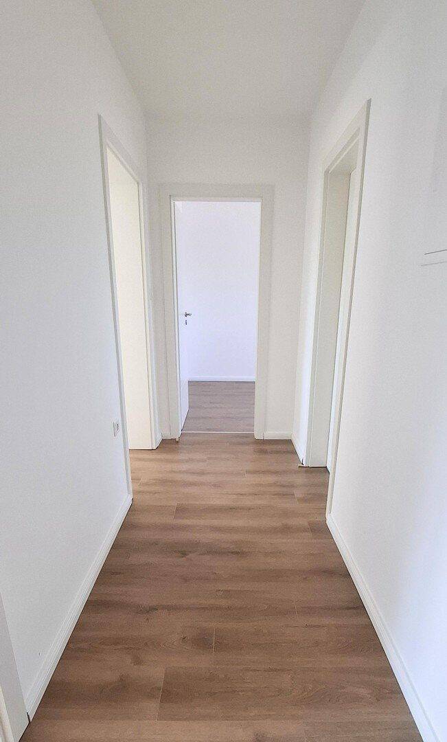 renovierte 3 Zimmer / Küche / Diele / Bad in Bad Sülze im Haus sind zwei Wohnungen frei!, 18334 Bad Sülze