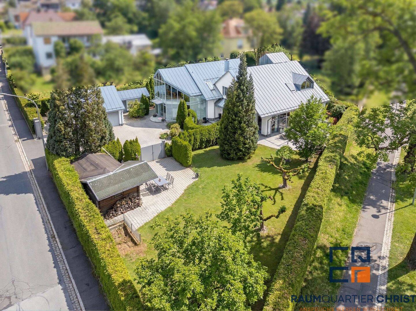 Repräsentatives Wohn- und Geschäftshaus – Wohnen, Arbeiten und vielseitiges Nutzungspotenzial, 95643 Tirschenreuth