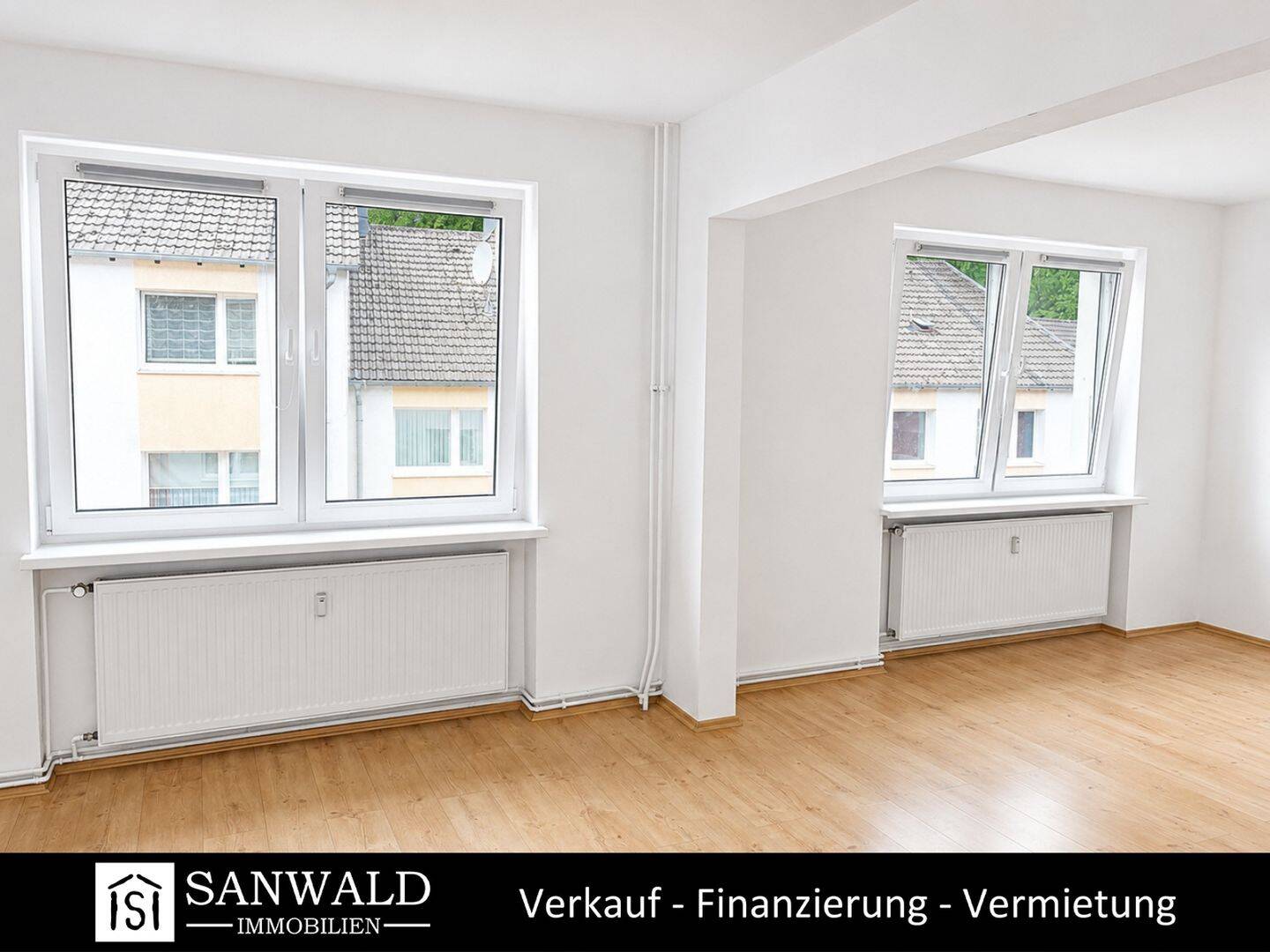Helle 4,5-Zimmer-Wohnung mit zwei Tageslichtbädern, 42859 Remscheid (Innen Süd)