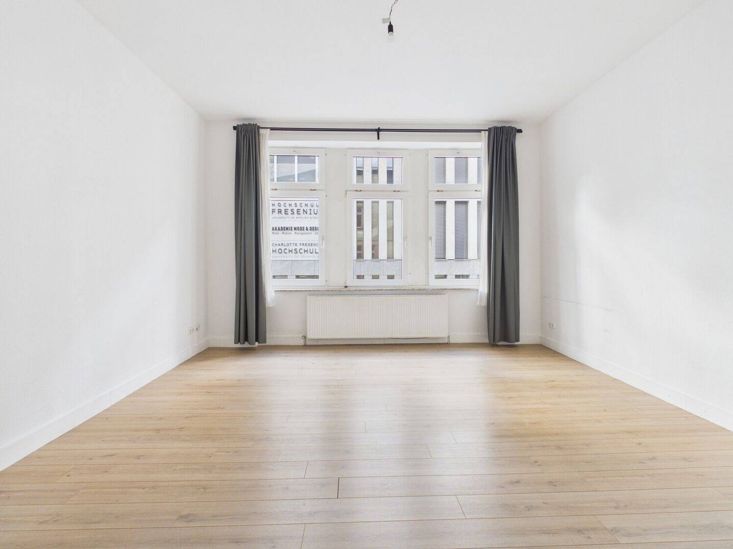 Guter Schnitt & zentrale Lage: Helle Altbauwohnung nahe der Adolfsallee, 65185 Wiesbaden (Wiesbaden)