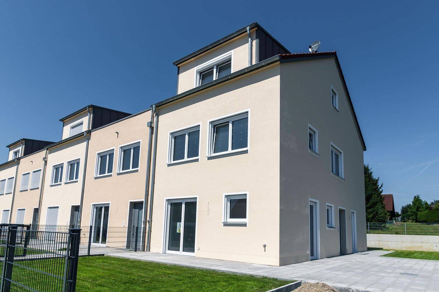 NEUBAU – Erstbezug ins neue Haus – Energieeffizienz A+ – Aichach-Klingen !!!, 86551 Aichach