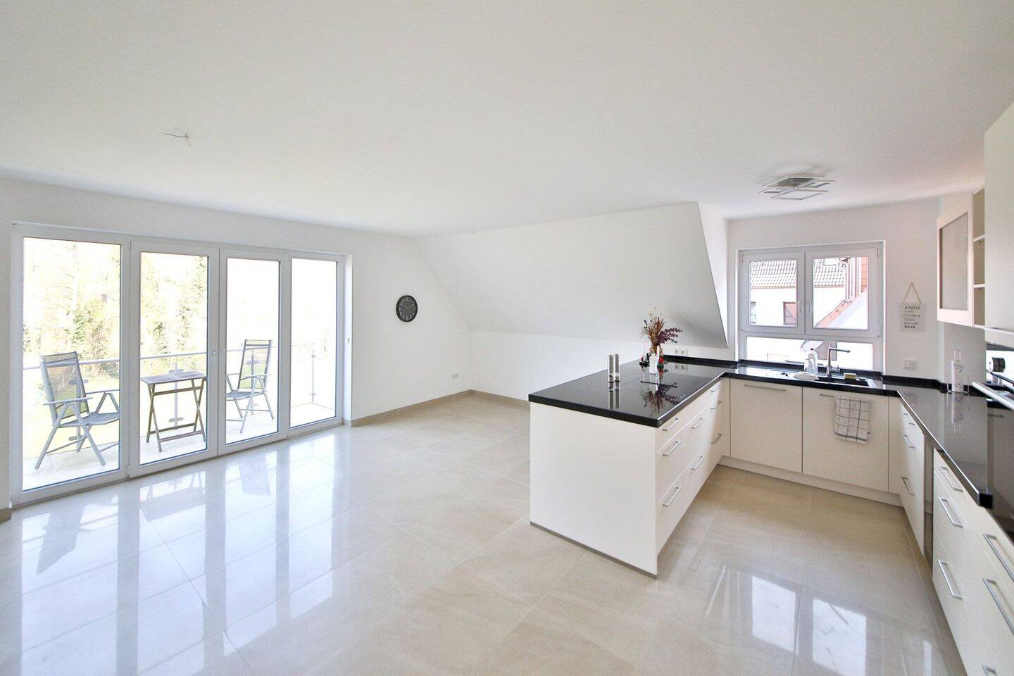 Penthouse-Maisonette-Wohnung mit einzigartiger Ausstattung in Randlage!, 76855 Annweiler am Trifels