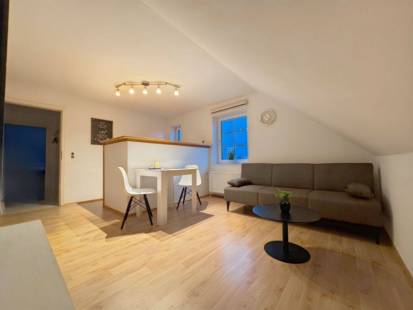 Frisch renovierte 2- Zimmer Wohnung / Apartment, möbliert, Miete, 24963 Jerrishoe
