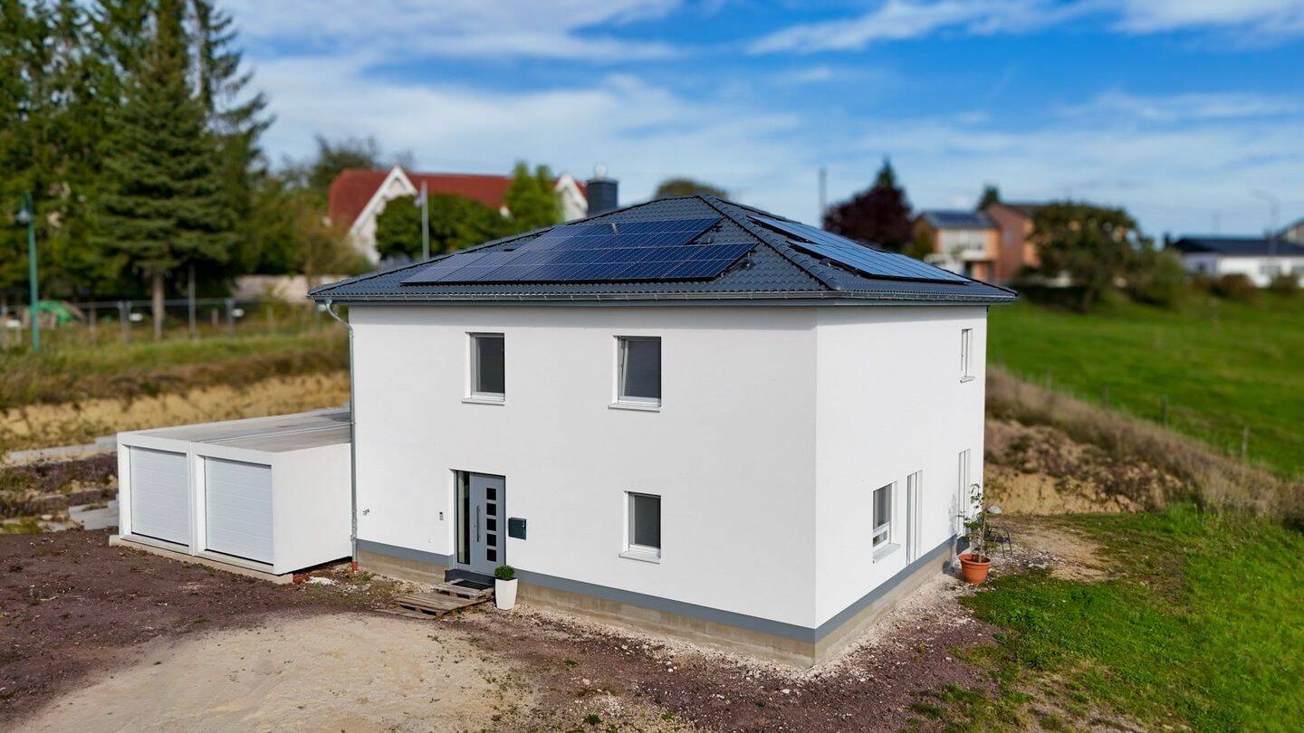 NEUER PREIS!!! Modernes EFH mit 1.330 m² Grundstück, PV-Anlage & Doppelgarage in monolithischer Bauweise, 54647 Dudeldorf