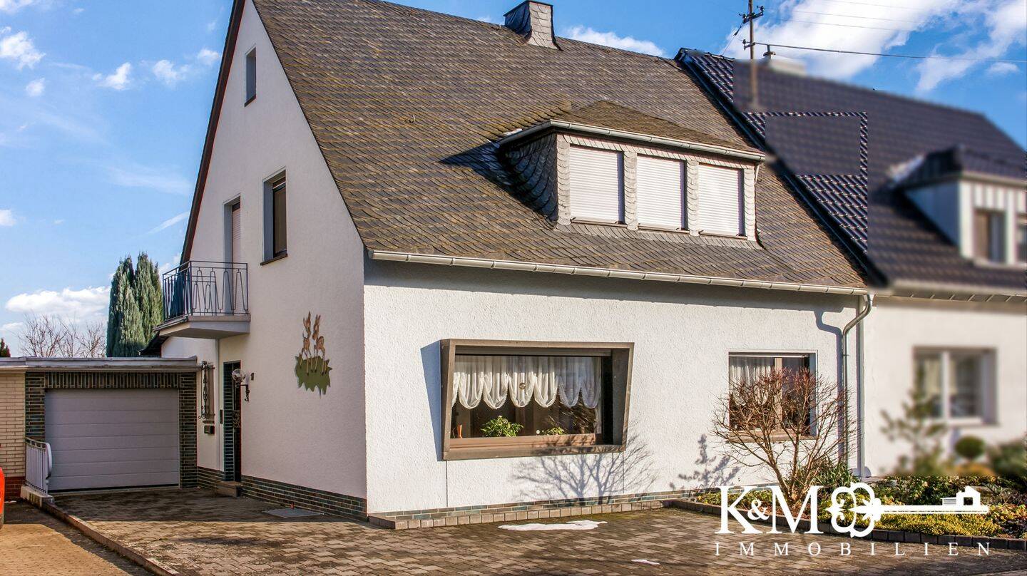 Charmantes Einfamilienhaus mit Garten, Garage und viel Potenzial in Mayen-Hausen, 56727 Sankt Johann