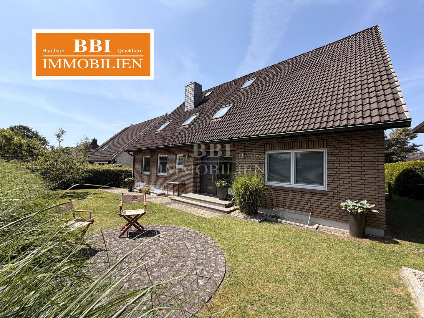 Einfamilienhaus mit Einliegerwohnung auf sonnigem Grundstück, 24558 Henstedt-Ulzburg