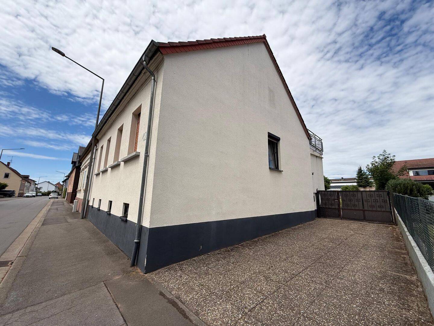 Nettes Wohnhaus in angenehmer Wohnlage, 66424 Homburg