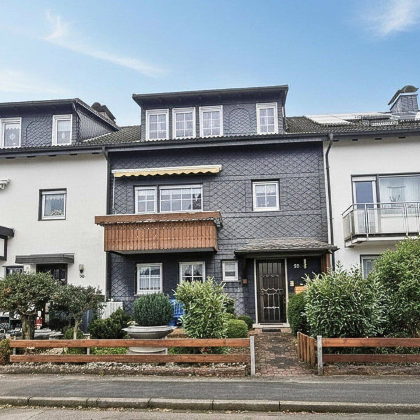 Ein Ort zum Leben, Lachen und Zuhause sein – Charmantes Reihenmittelhaus in Bad Berleburg-Stadt, 57319 Bad Berleburg
