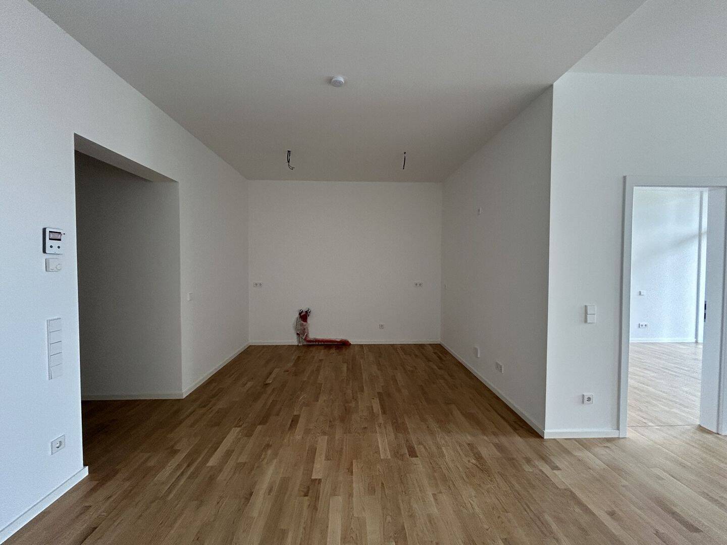 Großzügige 2,5 Zimmer EG-Wohnung mit Terrasse zu vermieten! Erstbezug, 73431 Aalen