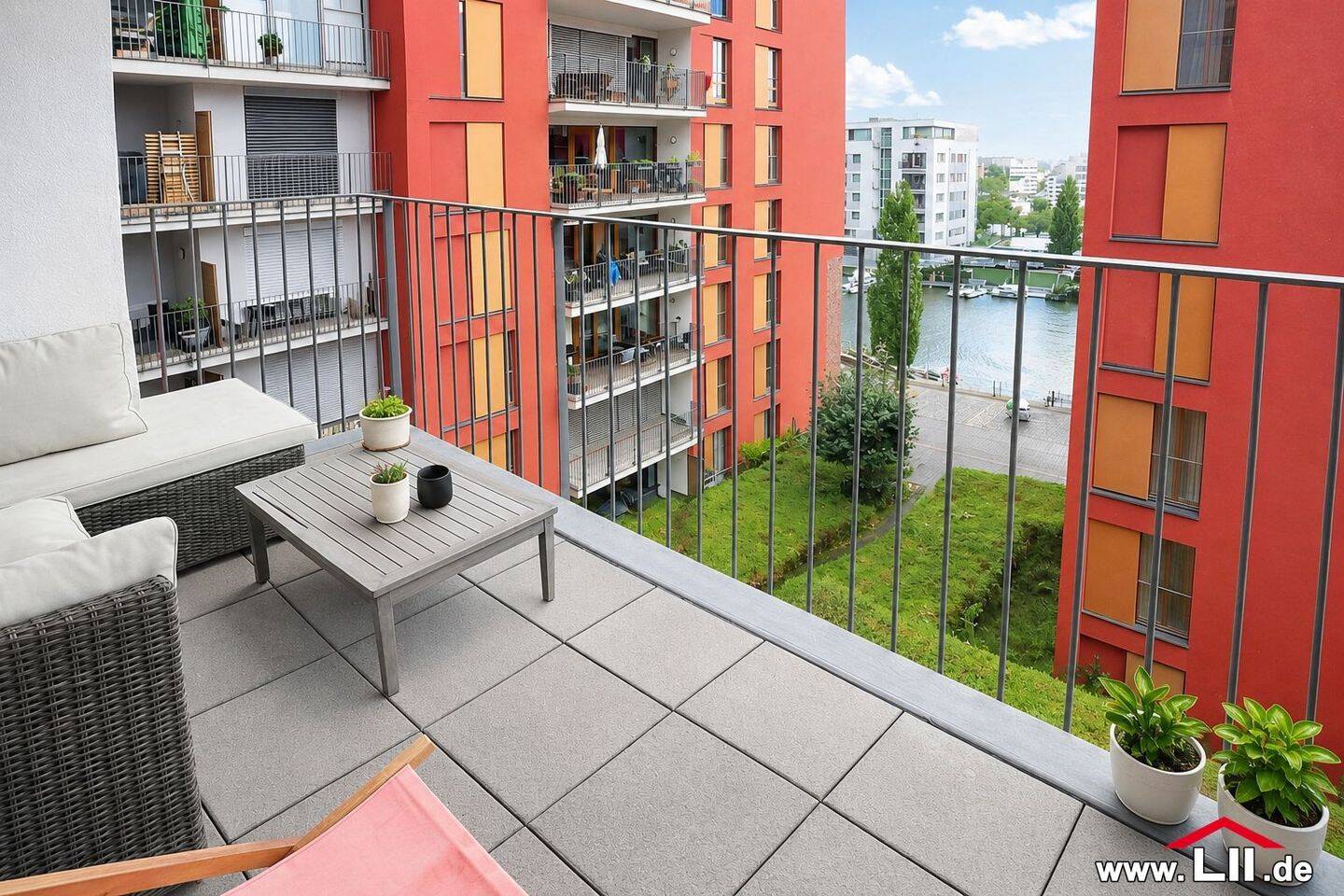 3-Zimmer-Wohnung mit Balkon und Mainblick im Westhafen, 60327 Frankfurt am Main (Gallus Gutleutviertel Westend-Süd)