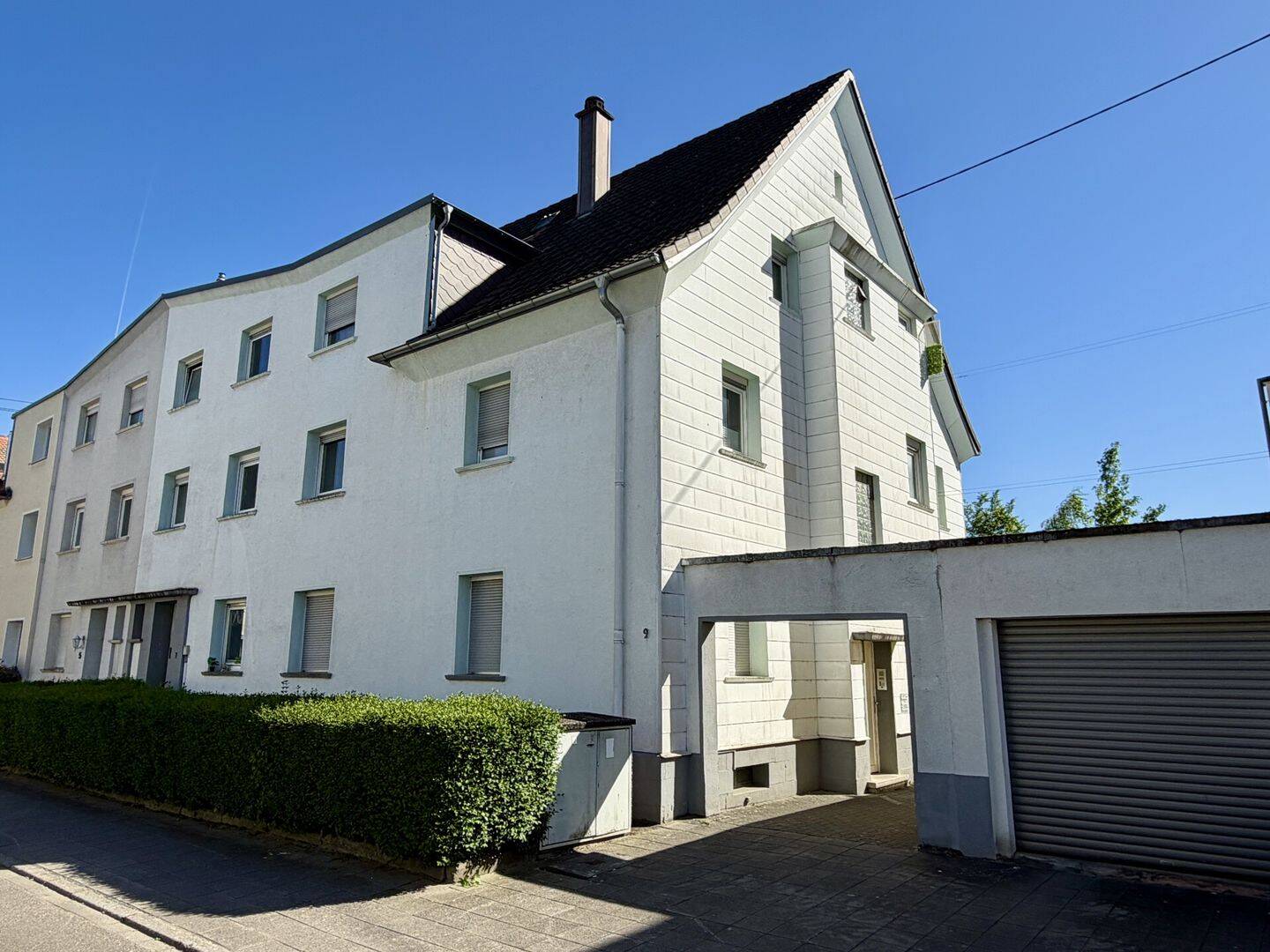 Dreifamilien-/Reihenendhaus in guter und grüner Wohnlage, 76199 Karlsruhe (Rüppurr Weiherfeld-Dammerstock)