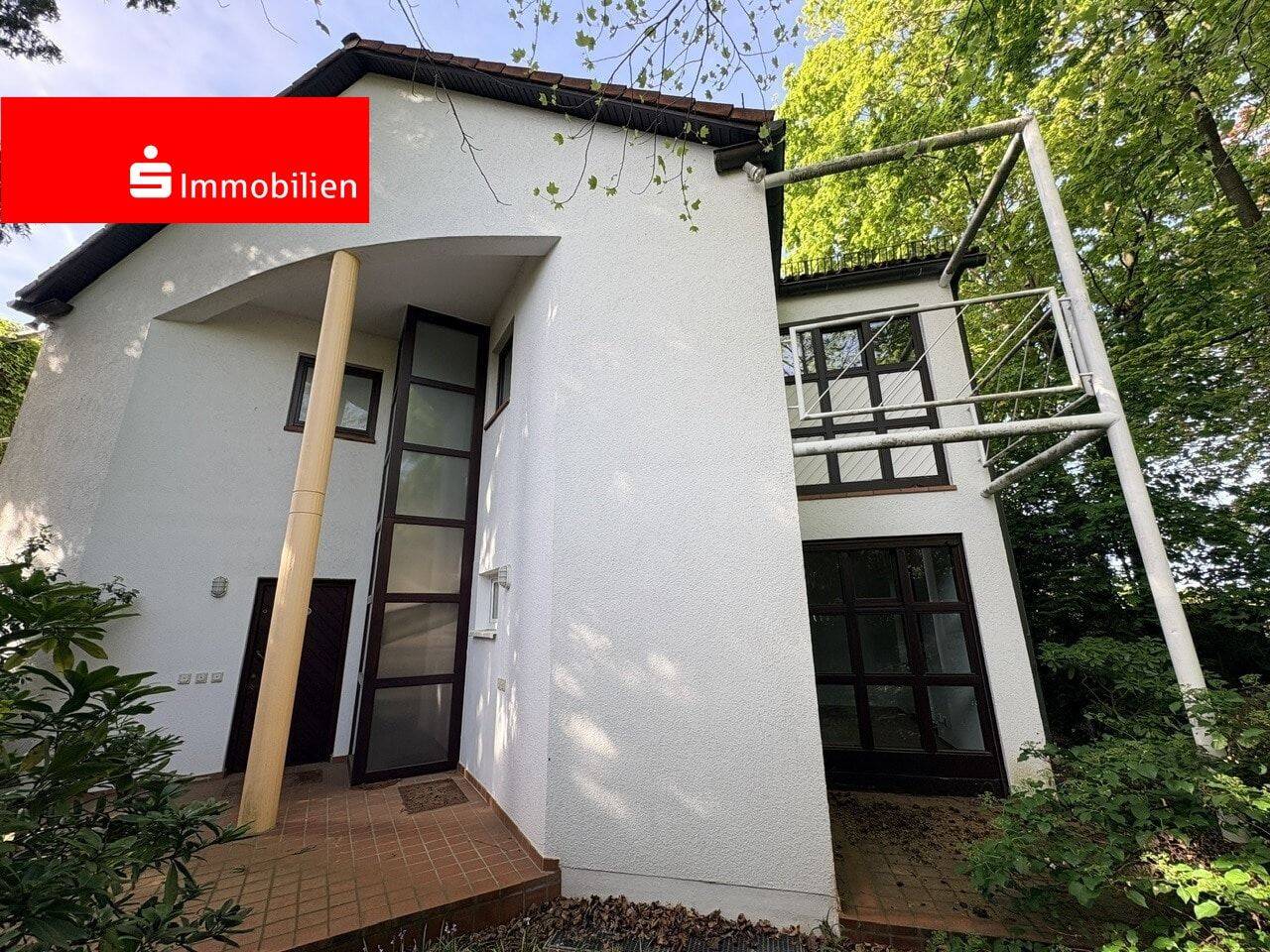 Exklusives Einfamilienhaus mit Einliegerwohnung in bester Lage Darmstadts, 64287 Darmstadt (Darmstadt)